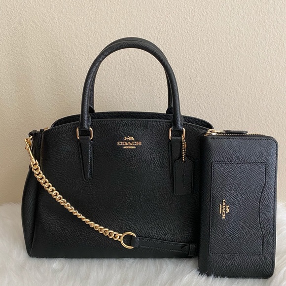 Coach purse and wallet set